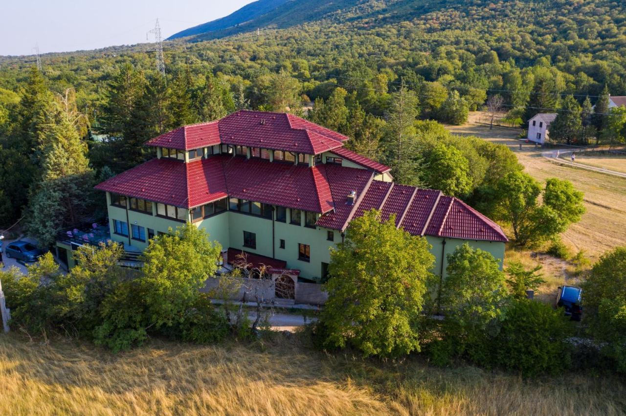 Holiday Resort Zlatni Dol Mostar Goranci Екстериор снимка